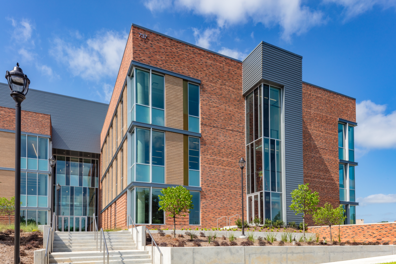 Engineering Classroom and Research Building