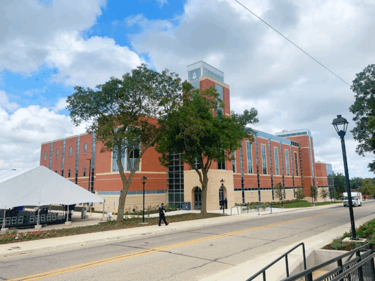 Blinn College STEI Building